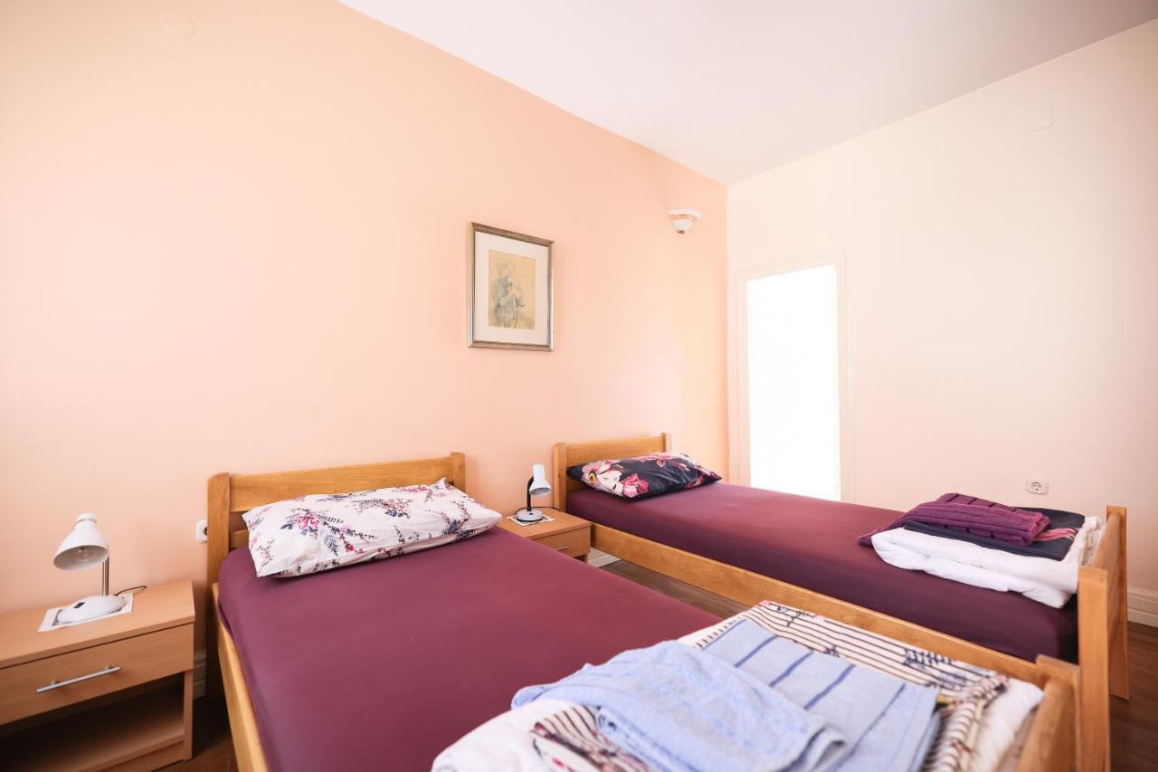 Two Bedroom Apartment In City Center Igor 扎达尔 外观 照片