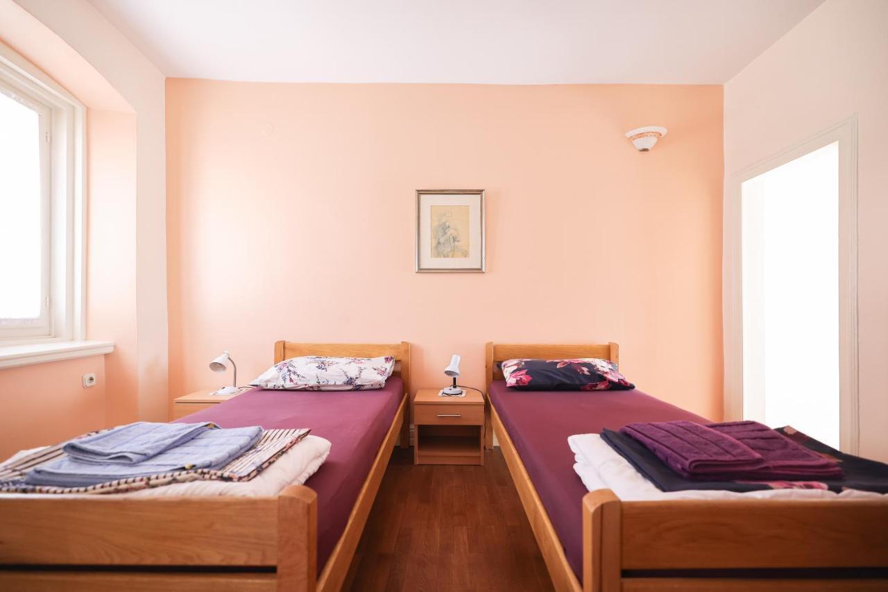 Two Bedroom Apartment In City Center Igor 扎达尔 外观 照片