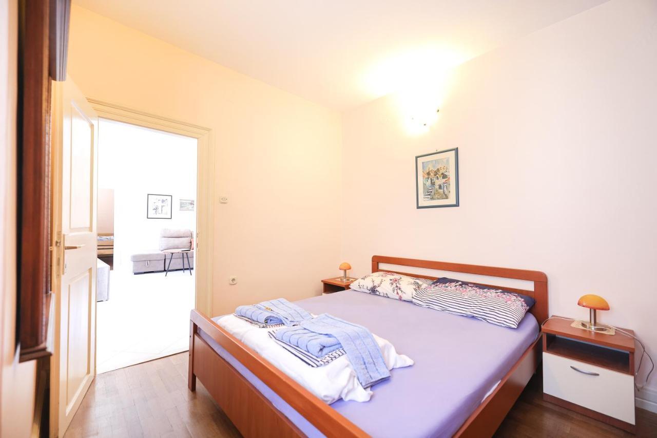 Two Bedroom Apartment In City Center Igor 扎达尔 外观 照片