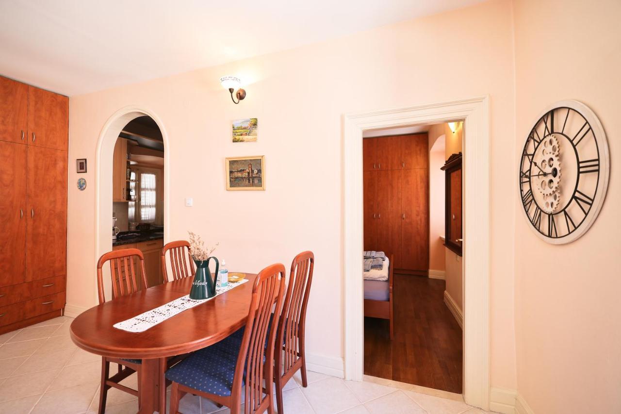 Two Bedroom Apartment In City Center Igor 扎达尔 外观 照片